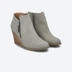 Report Footwear Guine Wedge Bootie in Gray Size 6